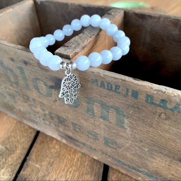 ✨GRAY AGATE STONE BEAD BRACELET W/HAMSA HA… - Picture 2 of 7